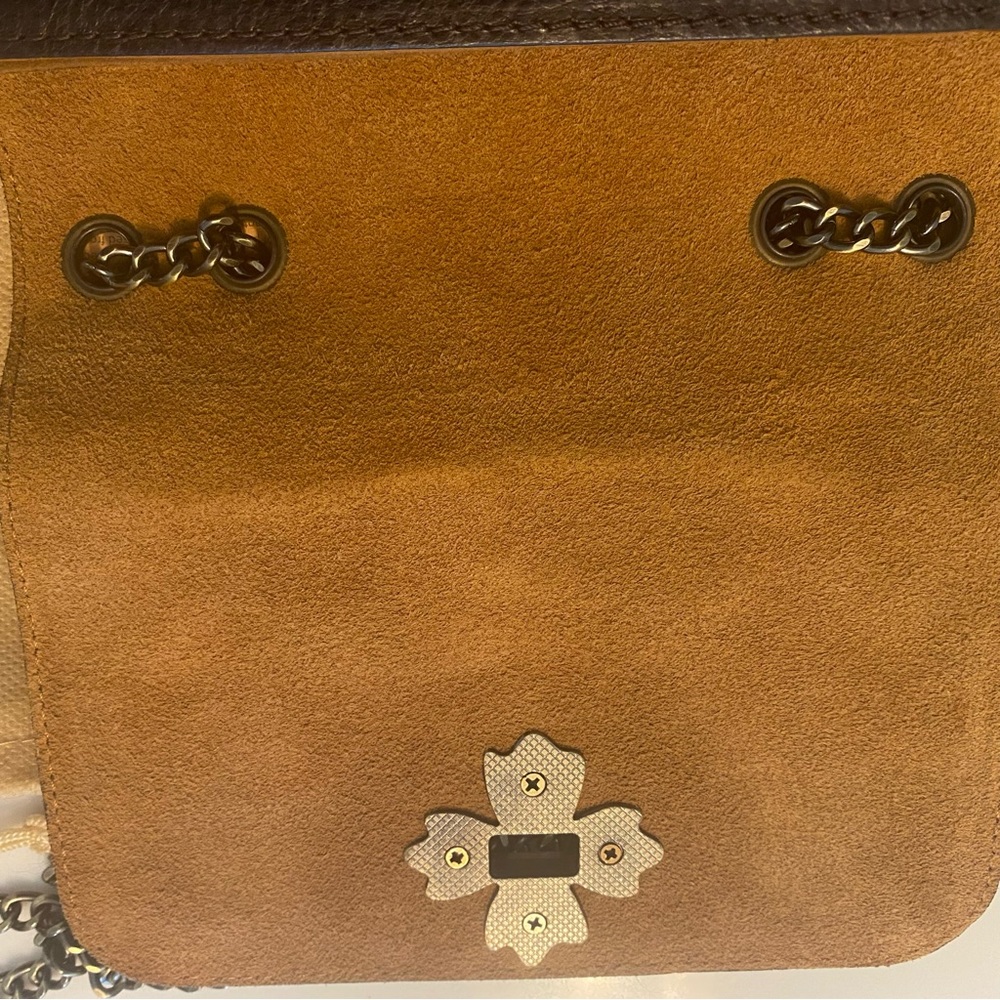 Patricia Nash Harlow Flap Crossbody in Leopard Haircalf EUC - Picture 7 of 9